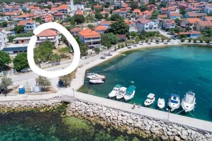 Apartment Nani - Bed and Breakfast Bibinje