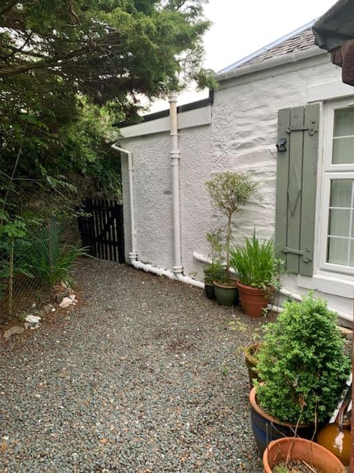 Cedarbank’s - 'Little Art House' - B&B Kirn