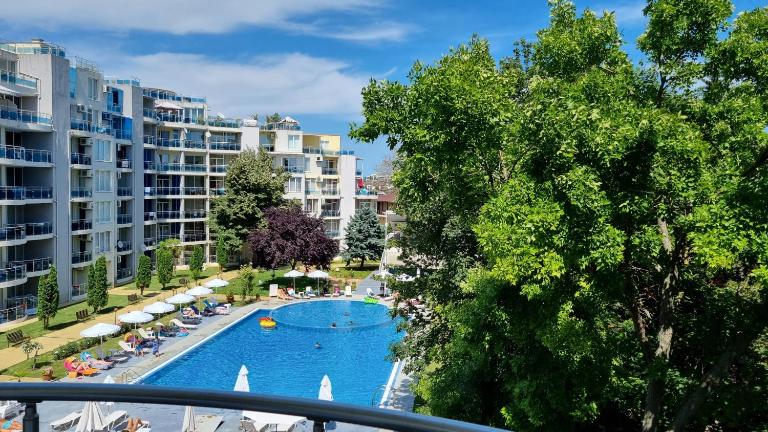 Oasis deluxe apartment by the sea - B&B Ravda