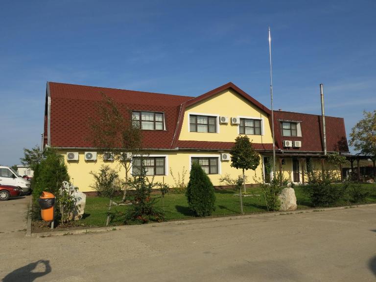 Conacul de pe Lac - B&B Şagu