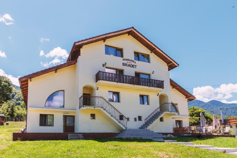 Pensiunea Bradet - B&B Malaia