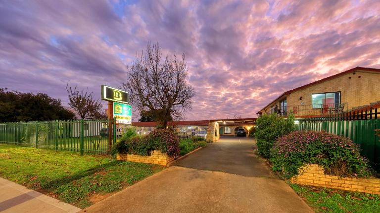 Forest Lodge Motor Inn & Restaurant - B&B Dubbo