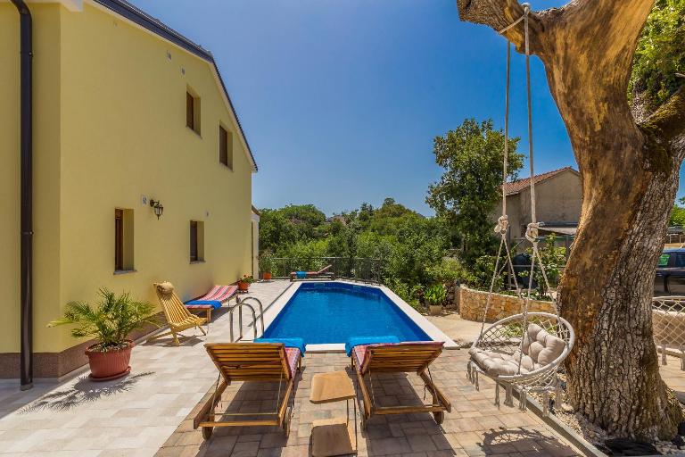 Holiday house Villa Jozi - Ferienwohnung Gabonjin