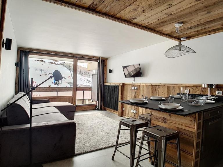 Appartement rénové 36m², skis aux pieds, balcon sud - FR-1-344-595 - B&B Les Ménuires