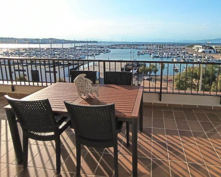Apartament VIP Nàutic - B&B l'Escala