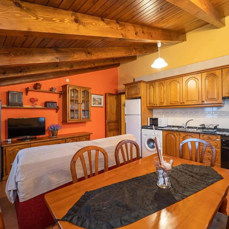 Turismo Rural Castell - B&B Narla
