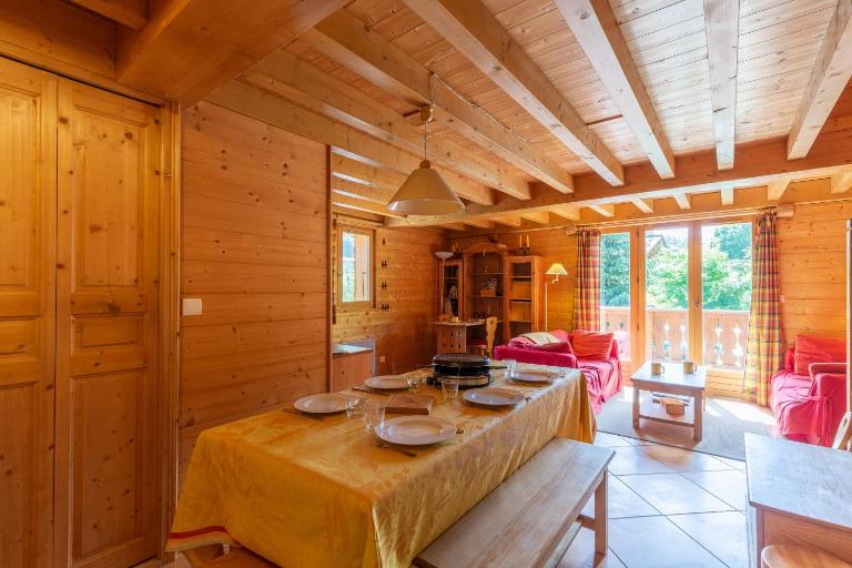 Quiet with mountain view sleeps 6 - B&B La Clusaz