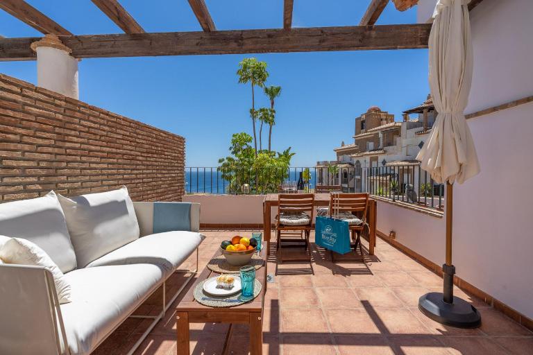 Blue Marine Gardens I with Pool - Ferienwohnung La Herradura