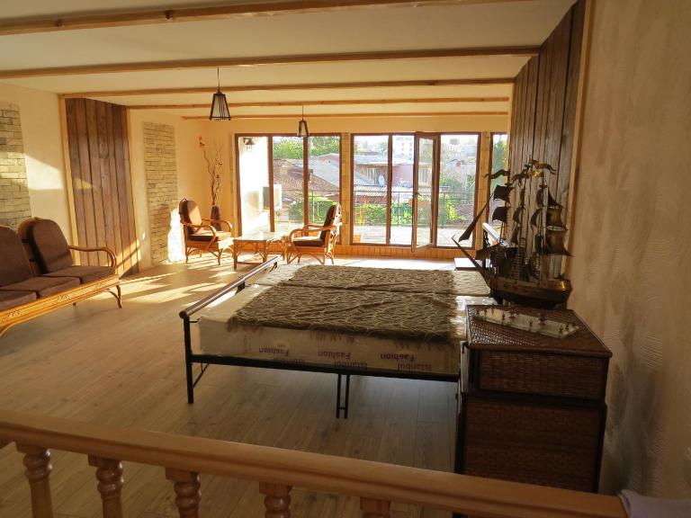 Kutaisi Center Guesthouse - Ferienwohnung Kutaissi