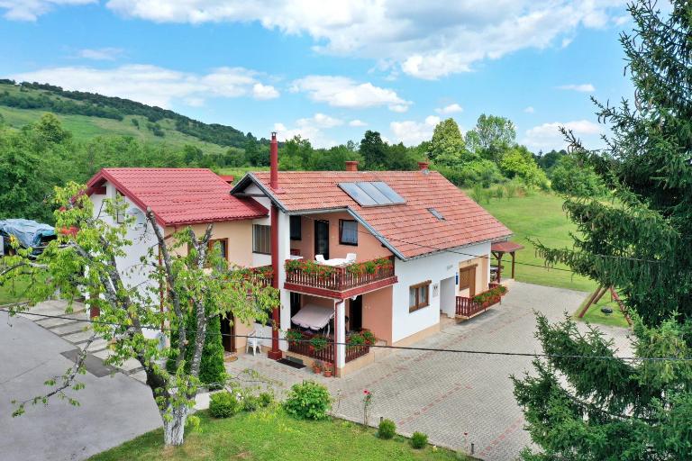 Guesthouse Ante Hodak - Ferienwohnung Selište