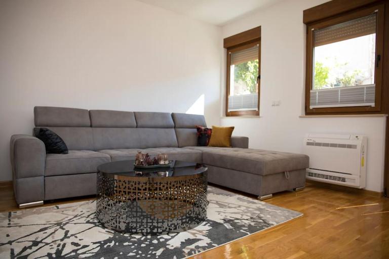 Apartment Divine - Ferienwohnung Mostar
