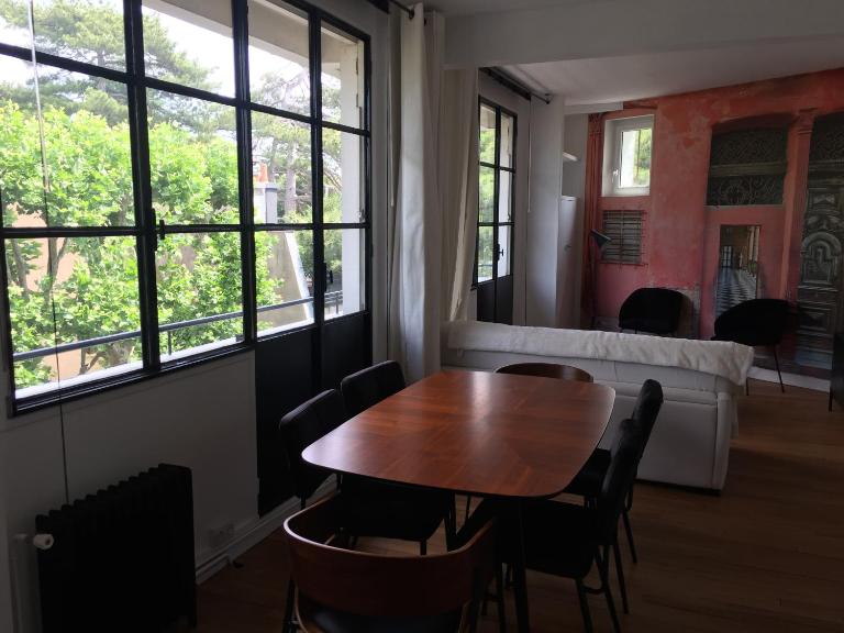 Numéro 5 - B&B Boulogne-Billancourt