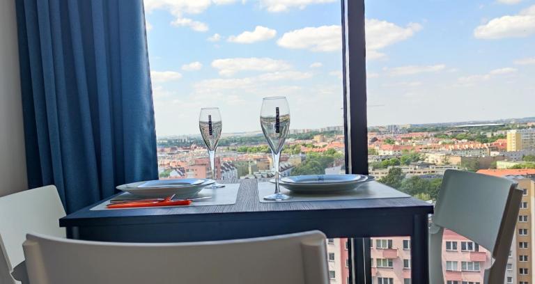 Aleda Tower, 14 floor, balkon - B&B Stettino