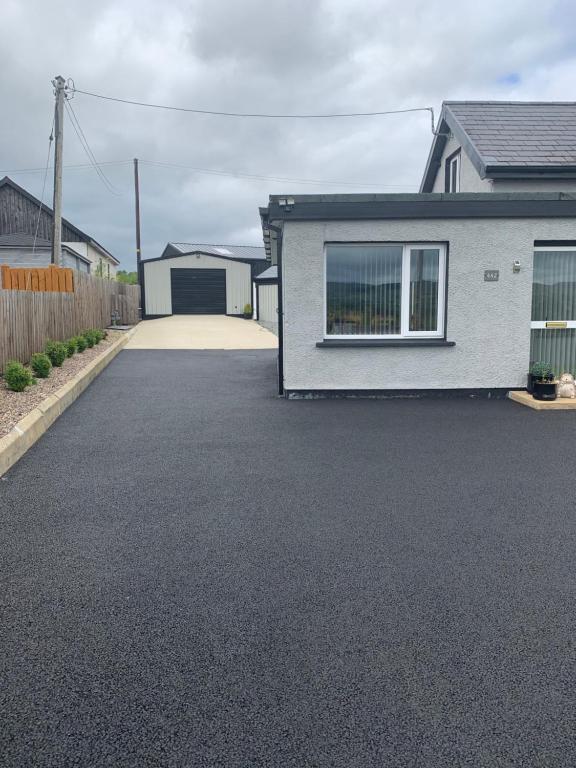 Eddies Lodge & Spa 3 bedroom cottage - B&B Dungiven
