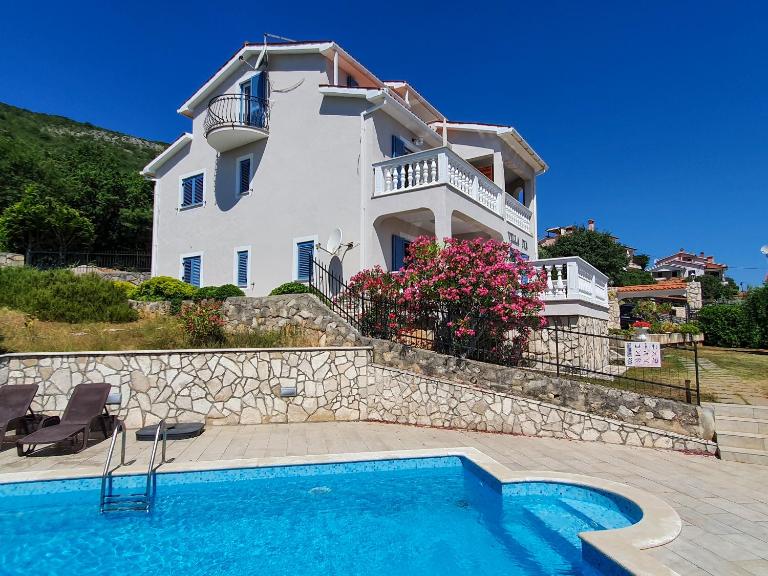 Apartments Villa Iva - Ferienwohnung Ravni