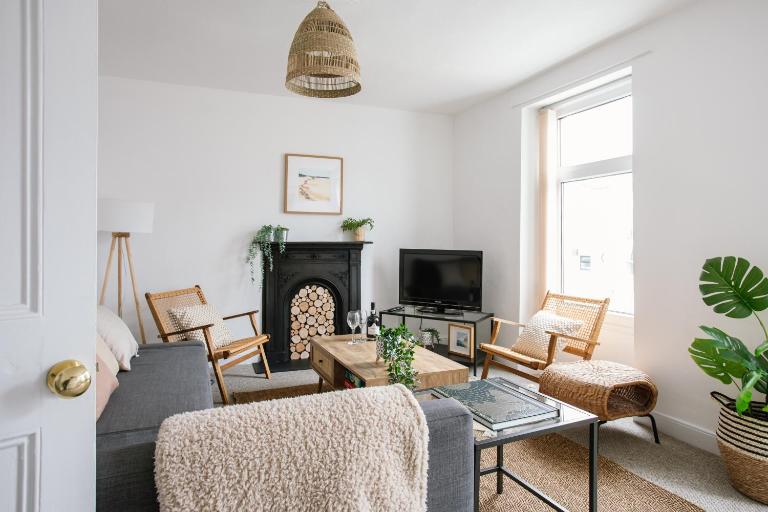 Cosy period cottage 2min walk to the beach - Chambres d'hôtes Portrush