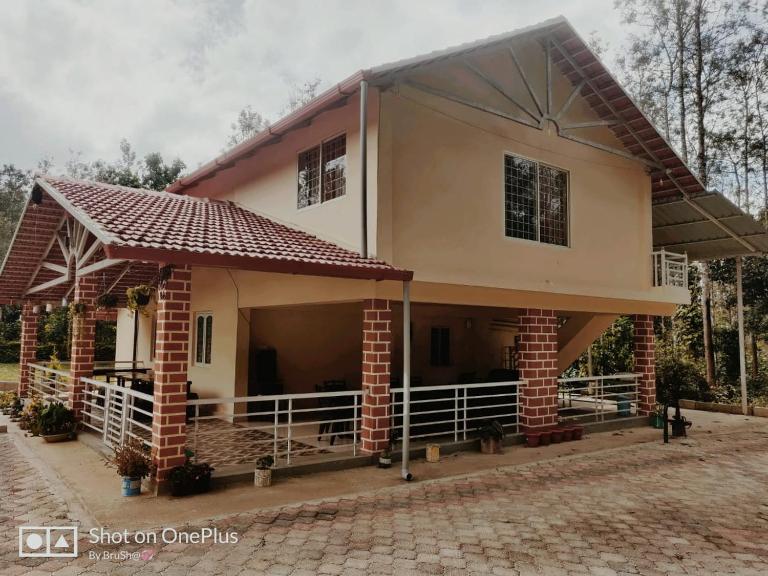 Immanamane Homestay - B&B Chikmagalūr