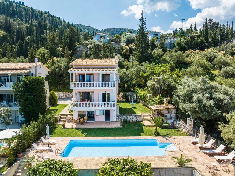 VILLA PANOREA - Chambres d'hôtes Áyios Nikítas