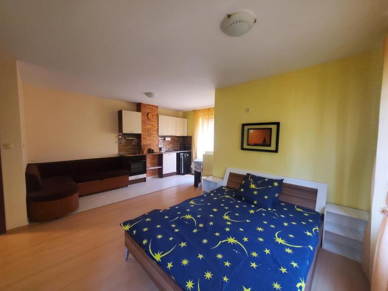 Уютно и просторно студио - B&B Ravda