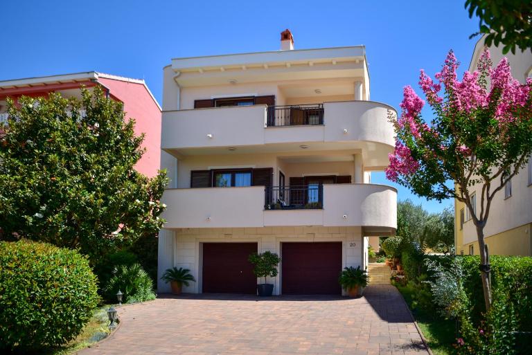 Apartments Villa Nataly - Chambres d'hôtes Zadar