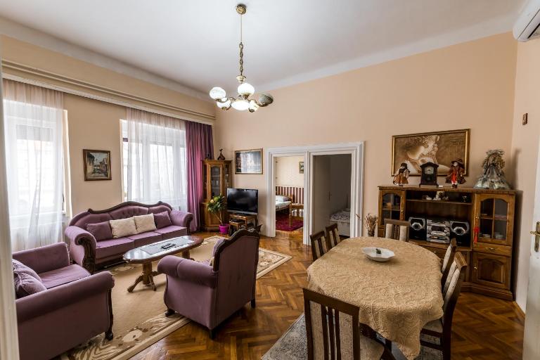 Apartment Panorama Central - Bed and Breakfast Novi Sad