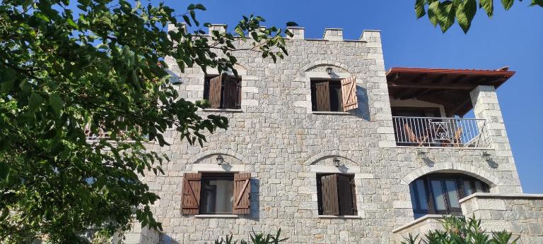 Atha-Tina:Traditional Stone Homes - B&B Aghios Nikolaos