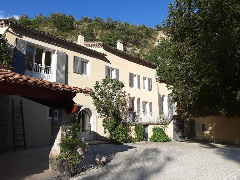 Le Moulin du Paroy - Chambres d'hôtes Serres