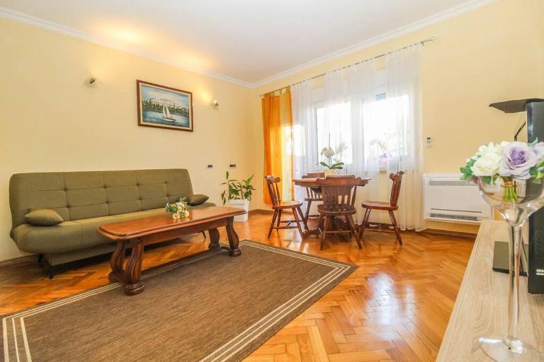 Apartment Veronika - B&B Pula
