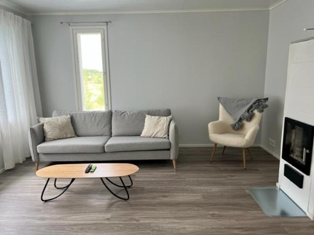 Soda Home - Hillside House - 24h check in - B&B Närpes