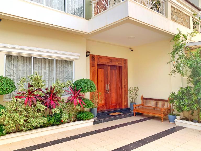 My Key Premier Palace Private Villa - Chambres d'hôtes Siem Reap
