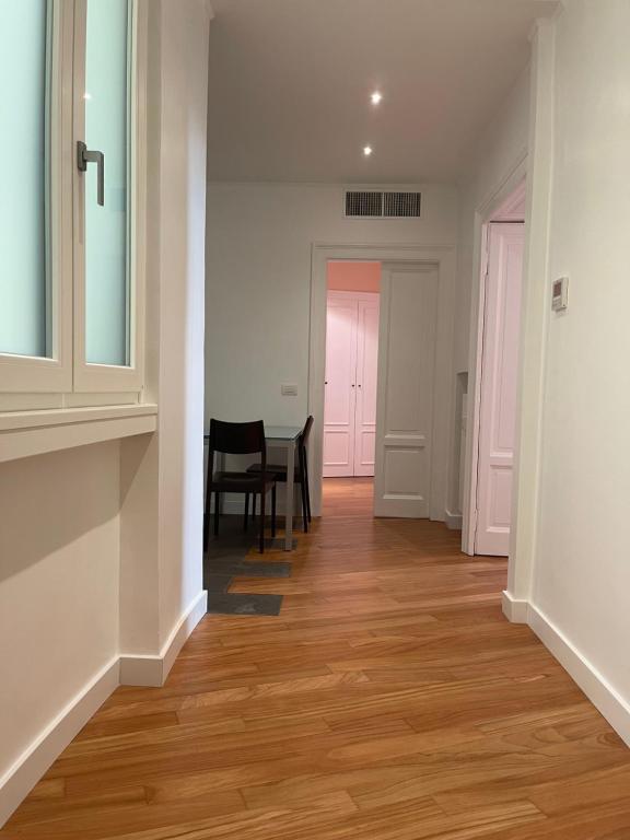 VIA DANTE APARTMENT - Chambres d'hôtes Milan