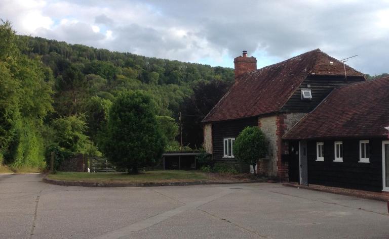 The Old Smithy - B&B Denton