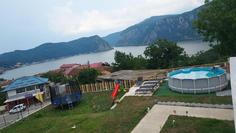 Casa De Vacanță Maga Dubova - Bed and Breakfast Dubova