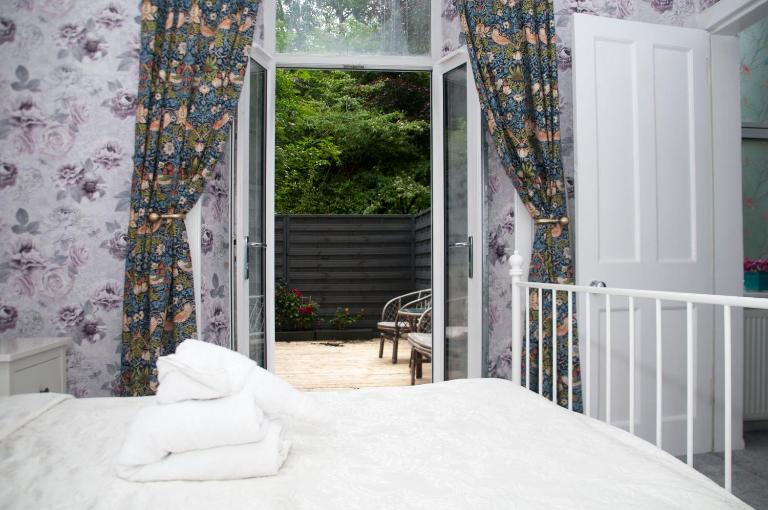 City Centre Escape with Private Garden - Ferienwohnung Edinburgh
