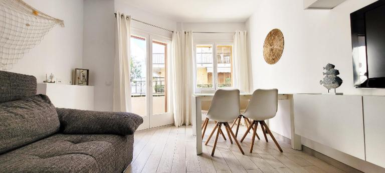 Acogedor apartamento en el corazón de Calella, a solo 2 minutos de la playa - B&B Calella de Palafrugell
