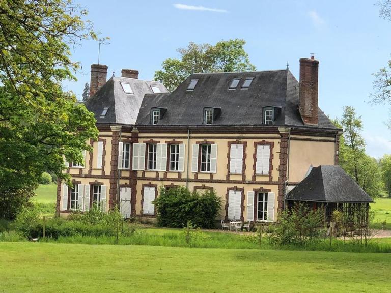 chambre d'hôte château de transières - B&B Ambenay