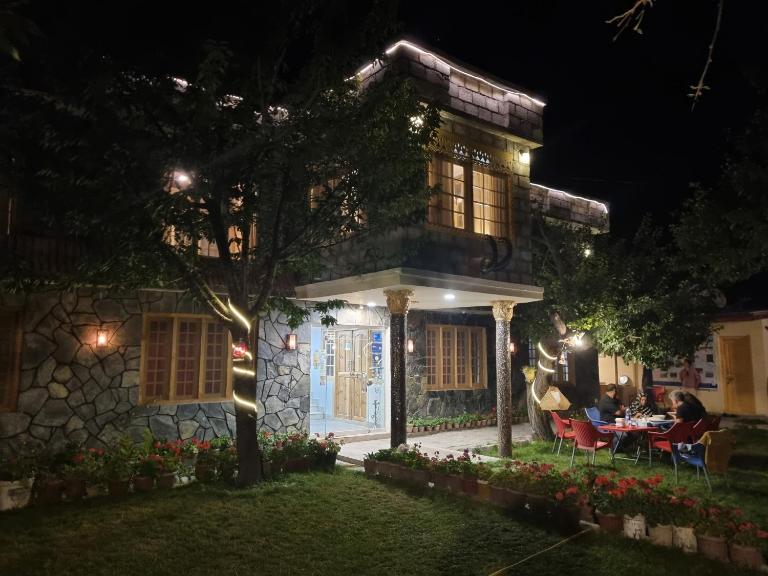Sehrish Guest House Skardu - B&B Skardu
