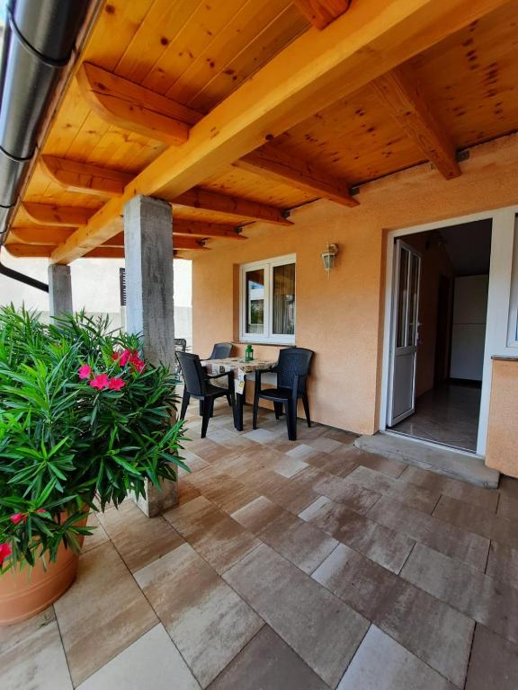 Lana 1 - B&B Senj