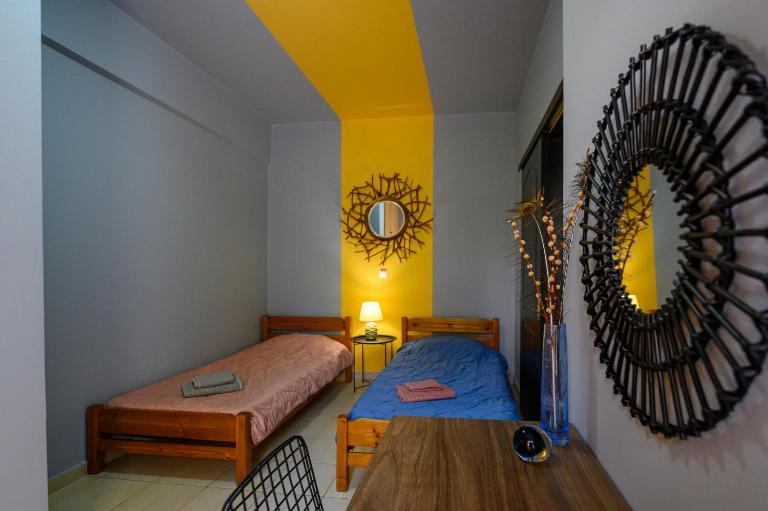 Rea Apartment II ''1minute from the beach'' - B&B Kalamata