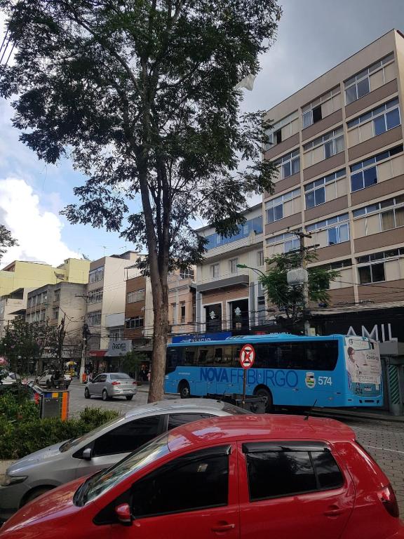 Kitnet no centro de nova friburgo com facilidades - B&B Nueva Friburgo