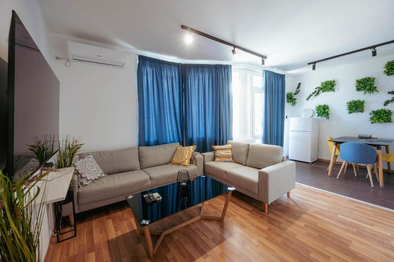 Luxury Art 4 Apartment - Bed and Breakfast Blagoëvgrad