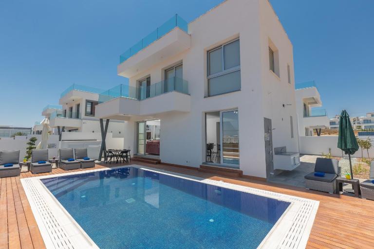 Sol E Mar Villas ( Gold Emerging Villas ) - B&B Protaras