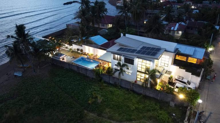 RLJ Beach House - B&B Naval