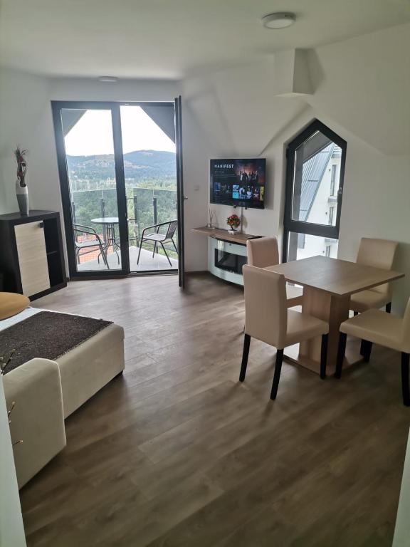 DIAMOND HILL Apartman POGLED - Chambres d'hôtes Divčibare