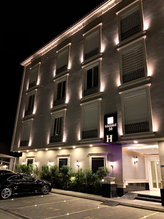 Al Majdiah 4-BD الماجدية ريزدينس شقة 4 غرف مطلّة - القيروان - B&B Riad