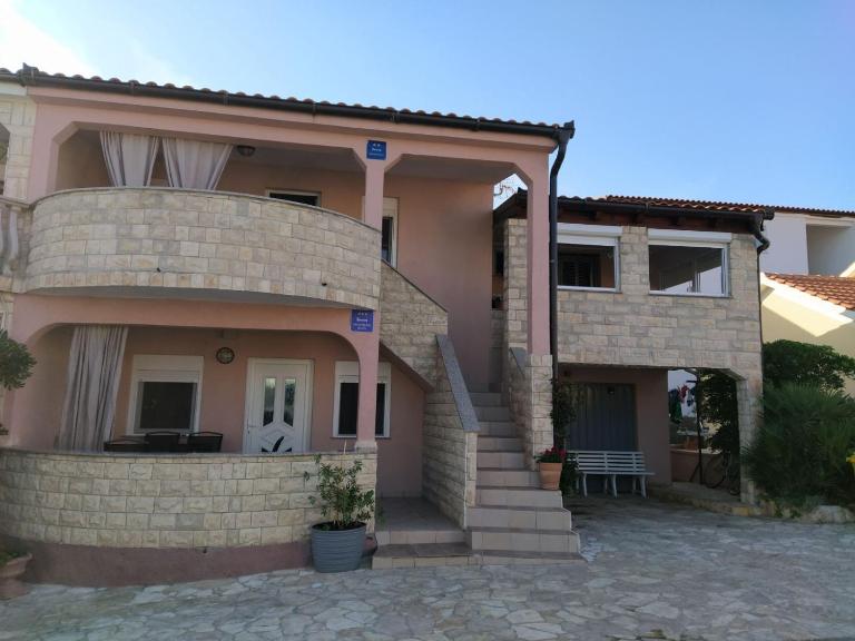 Apartmani Ruža - Bed and Breakfast Vir