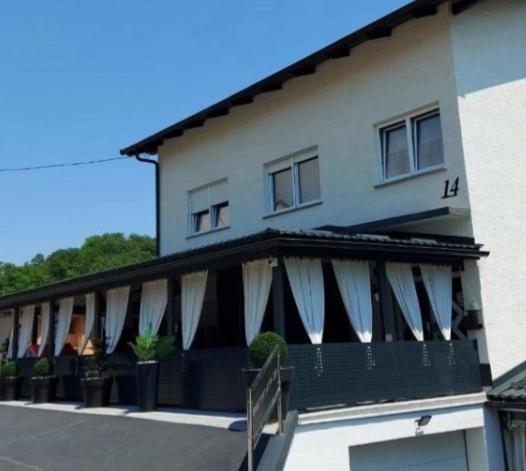Apartments Krapinske Toplice Krtak Biba - B&B Krapinske Toplice