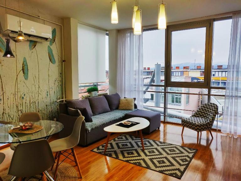 Apartman Lori M sa parkingom - B&B Kraljevo