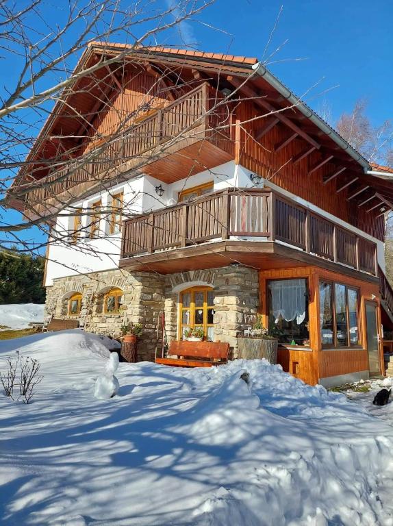 Ubytování v šumavském domě - Bed and Breakfast Nové Hutě