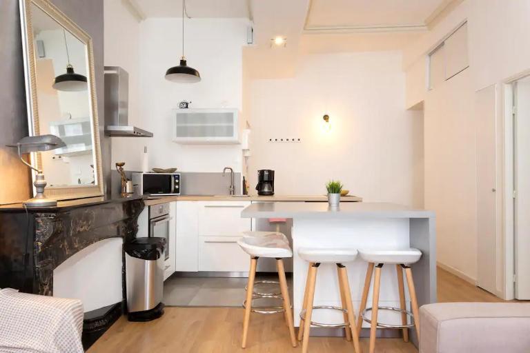Magnifique 2 pièces - Plein centre - Tram 1 min - B&B Montpellier